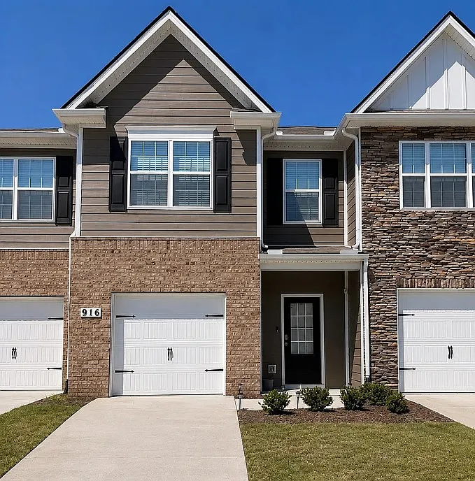 3 bed, 1481 sqft, $1,872 — Photo 1