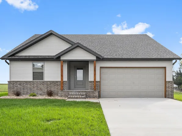 356 N Oak Avenue, Sparta, MO 65753