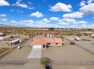14330 Riggins Rd, Phelan, CA 92371