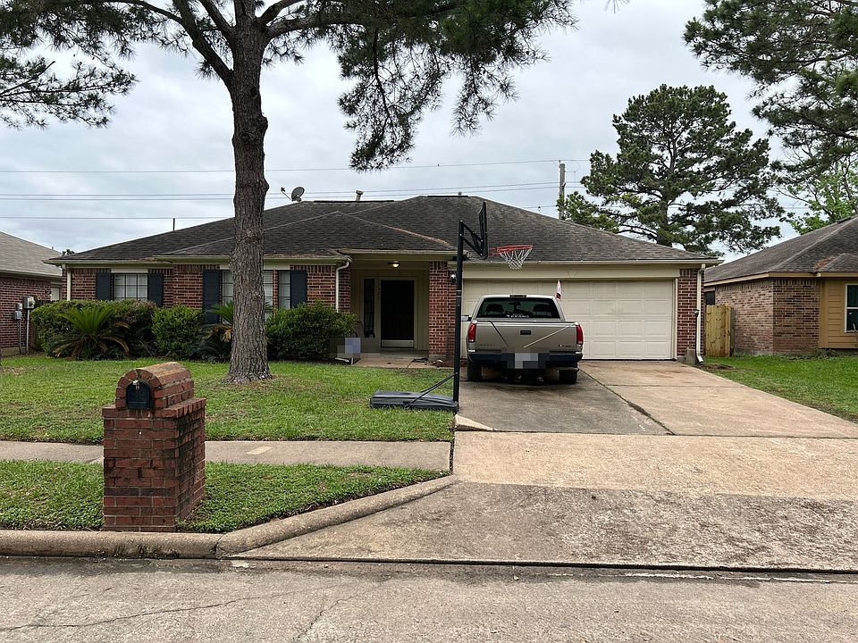 1st image of 3327 Lakeland Gardens Dr