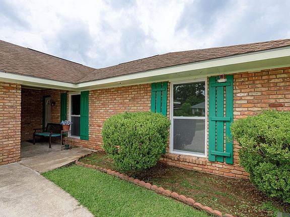4th image of 4031 Daytona Dr