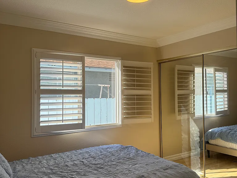 1095 Stillwell Ave — Photo 9