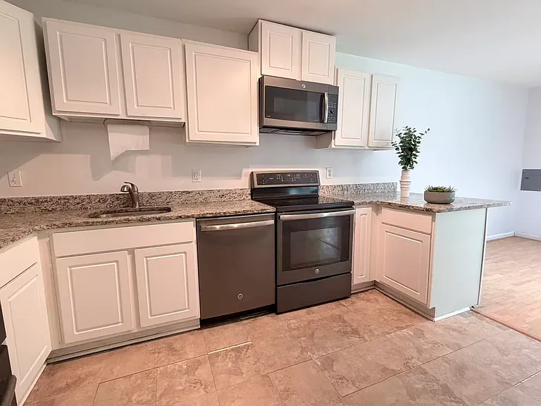 18711 Paprika Ct — Photo 7