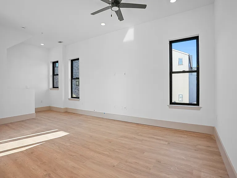 The Collection at 31st Street — Photo 7