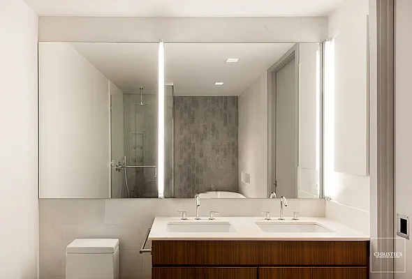 Sold by Christie's International Real Estate Group, LLC | media 10