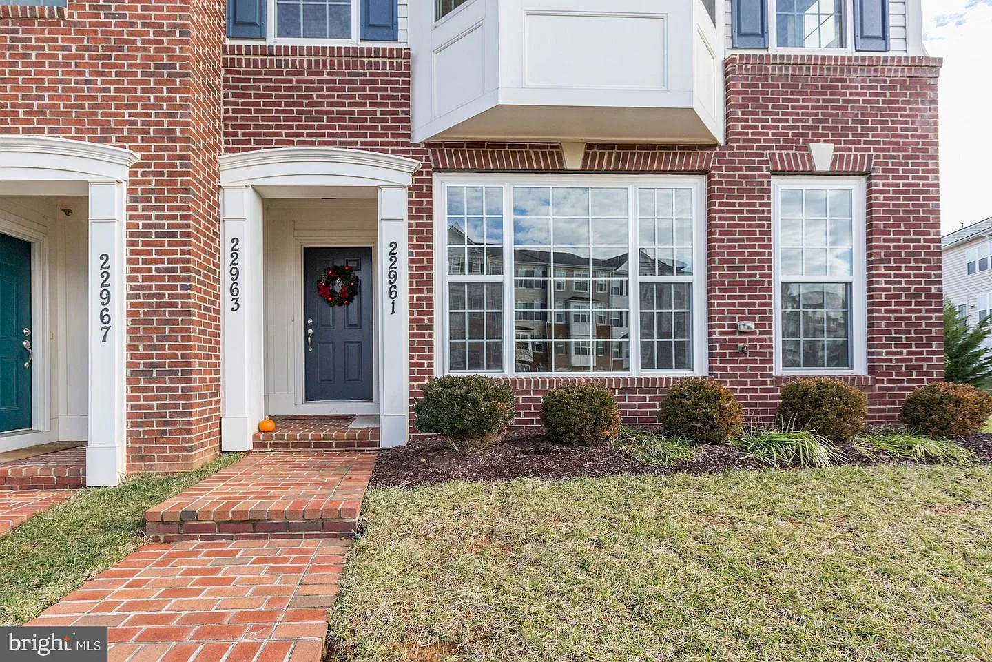 2 bed, 2.5 bath, 1734 sqft, $2,800 — Photo 3