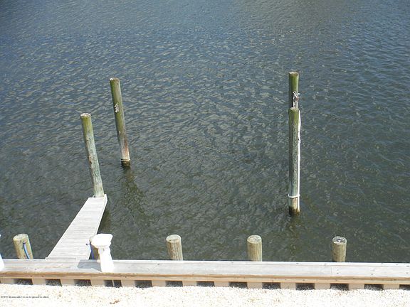 4th image of 1143 Radio Rd
