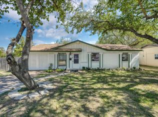 1350 Driftwood Dr, Duncanville, TX 75116