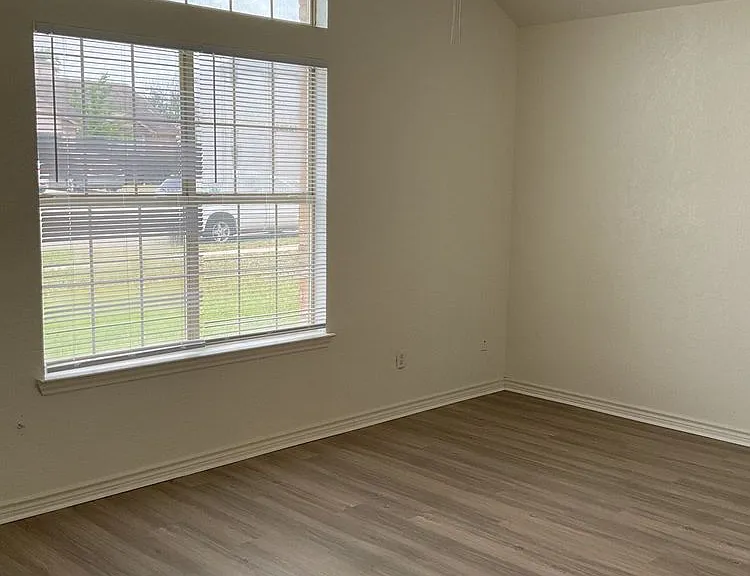 2509 Lain Dr — Photo 11
