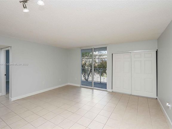 3rd image of 850 N Miami Ave #W-305