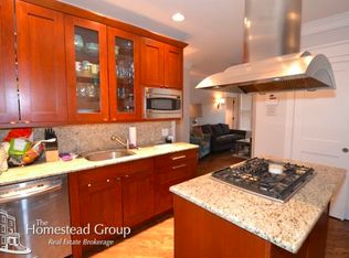 1408 W Cornelia Ave #2, Chicago, IL 60657