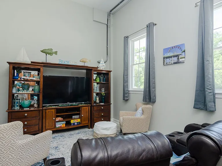 102 Moorefield Dr — Photo 23
