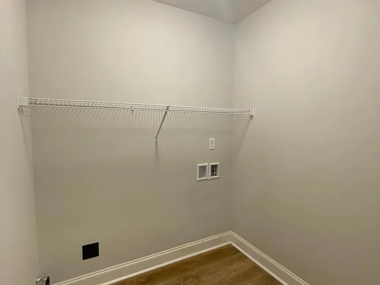 8445 Brookmoor Ln — Photo 20