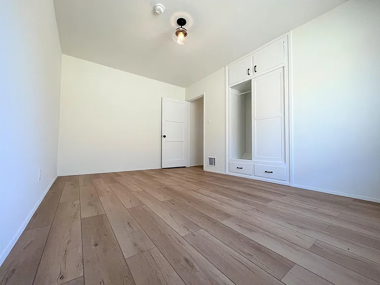 1227 S Ogden Dr — Photo 12