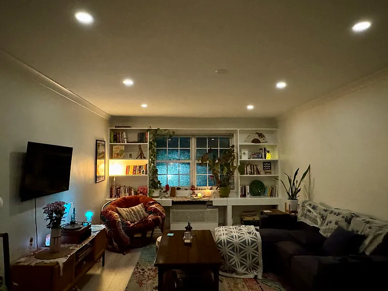 1718 W Abingdon Dr #202 — Photo 7