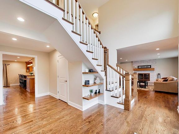 2nd image of 1604 Pleasant Ct