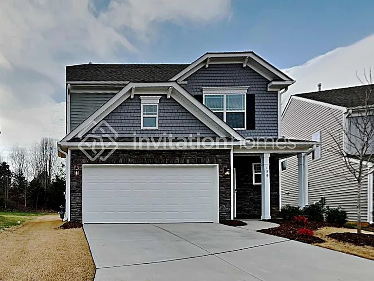 150 Habersham Ct — Photo 1