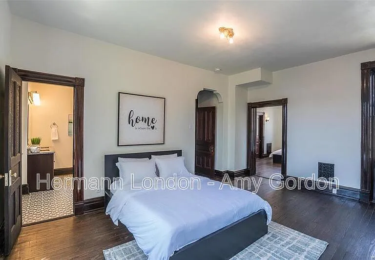 3922 Castleman Ave — Photo 16