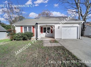 13811 Dansington Ct, Pineville, NC 28134