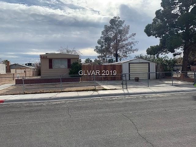1st image of 6413 Bamboo Pl