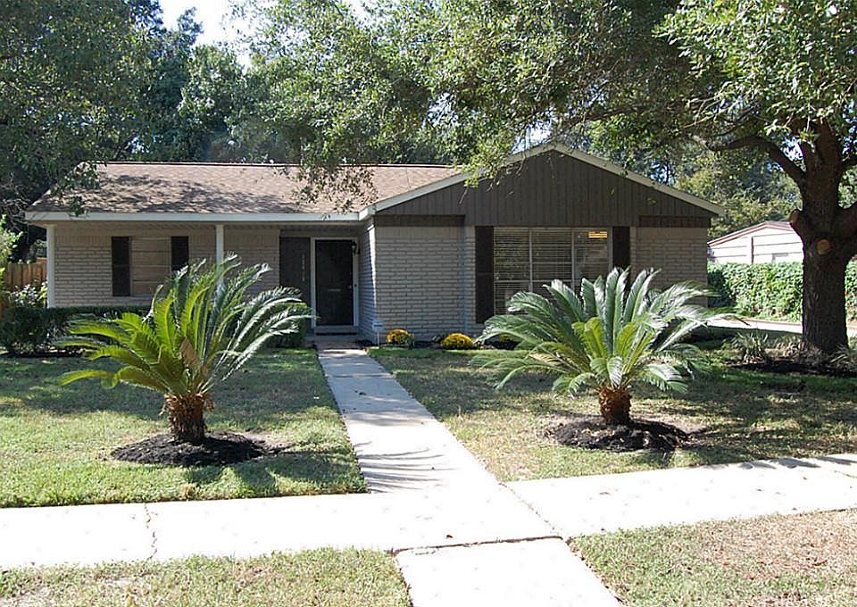 1st image of 12418 Atwell Dr