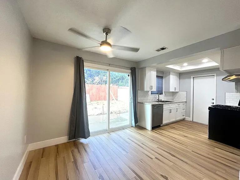 RV T 1708 — Photo 9