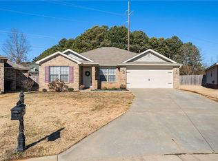 321 Regency Dr, Barling, AR 72923