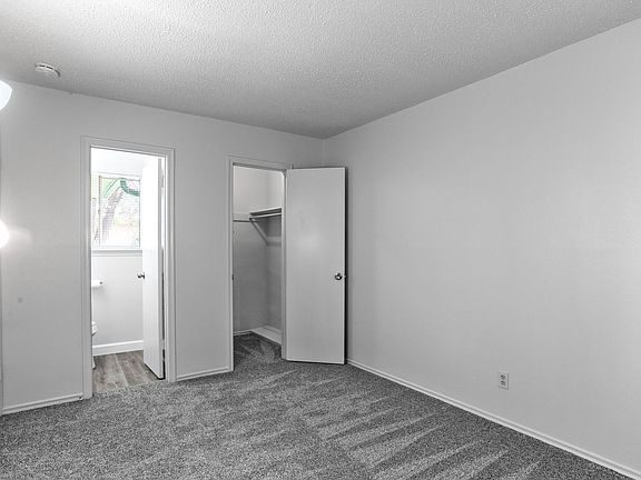 3rd image of 1616 Francis Ln