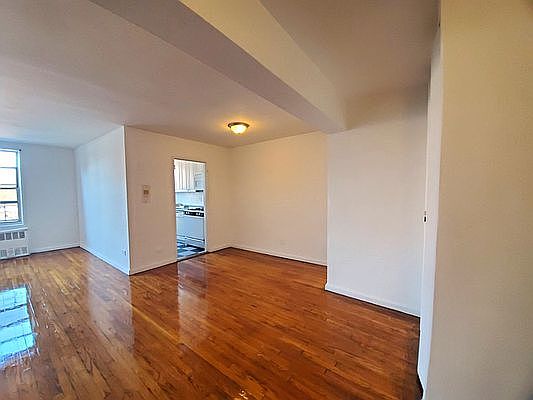 4th image of 144-77 41st Ave #404