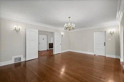 733 Chester Way — Photo 6