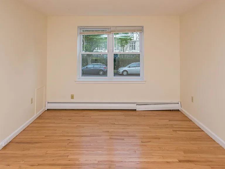 Eli Whitney Apartments — Photo 13