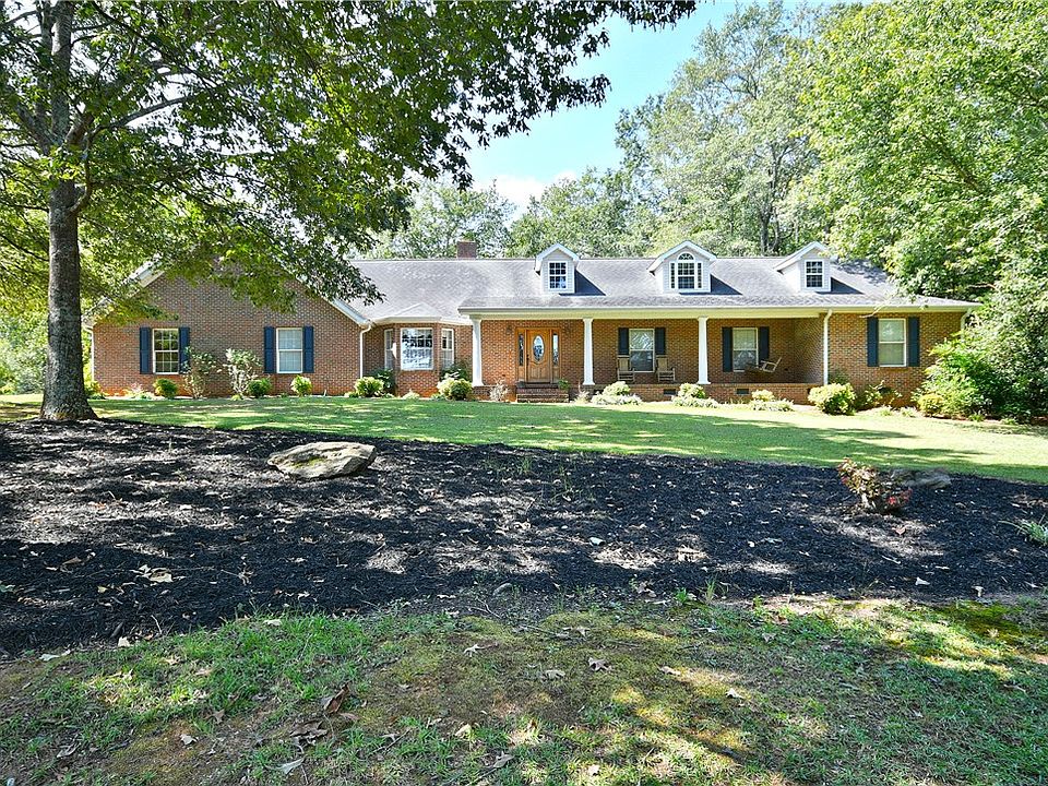 1st image of 400 Dove Hill Cir