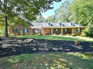 400 Dove Hill Cir, Easley, SC 29640