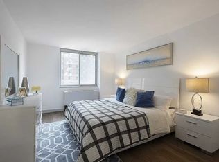 10-40 River Rd #16L30, New York, NY 10044