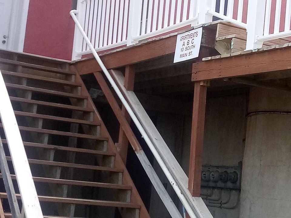 1st image of 10 S Main St #A