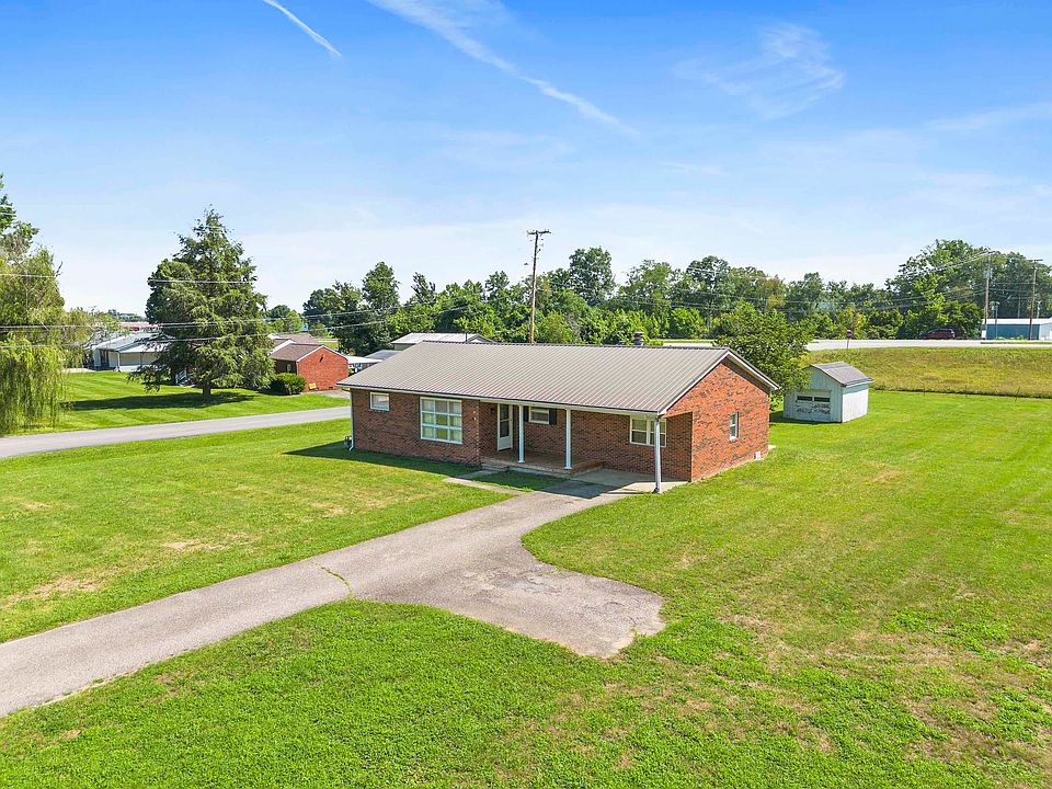 1st image of 302 Teague Dr