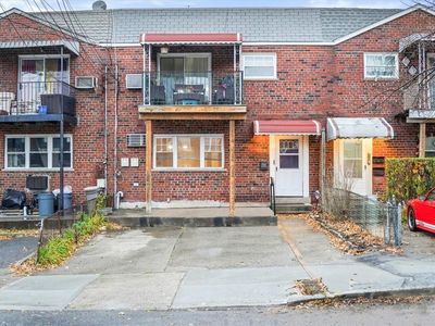728 Hollywood Avenue, Bronx, NY, 10465