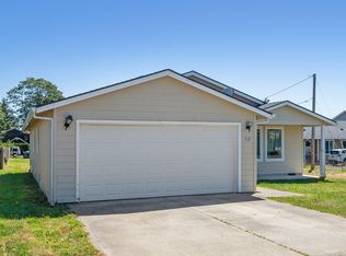 517 Linden Dr, Tillamook, OR