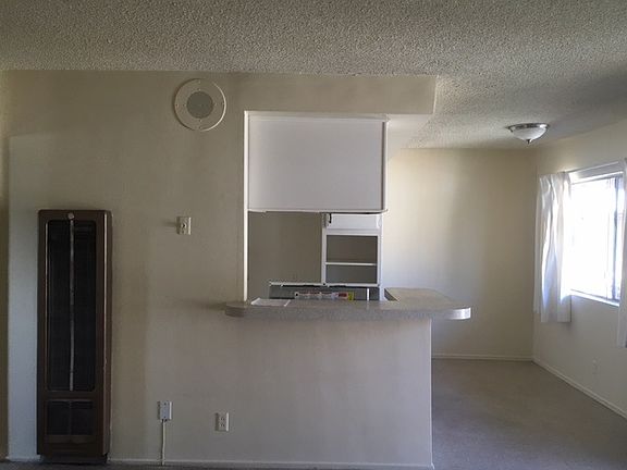 3rd image of 1104 S Marengo Ave APT H
