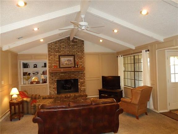 4th image of 1803 Waterwood Dr