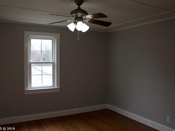 5th image of 506 Hill St NE