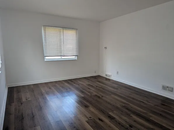 94 N Hampton Rd, Columbus, OH 43213