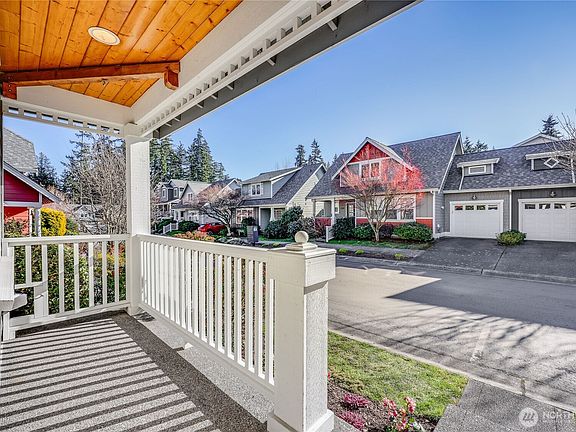 5th image of 1368 Stonecress Lane NE