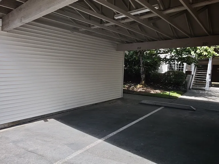25235 SE Klahanie Blvd #J102 — Photo 17