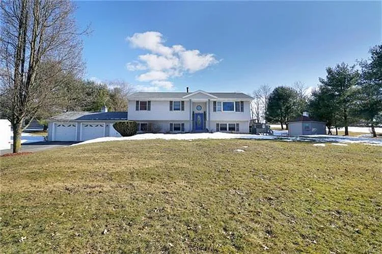 45 Moffat Rd photo 1