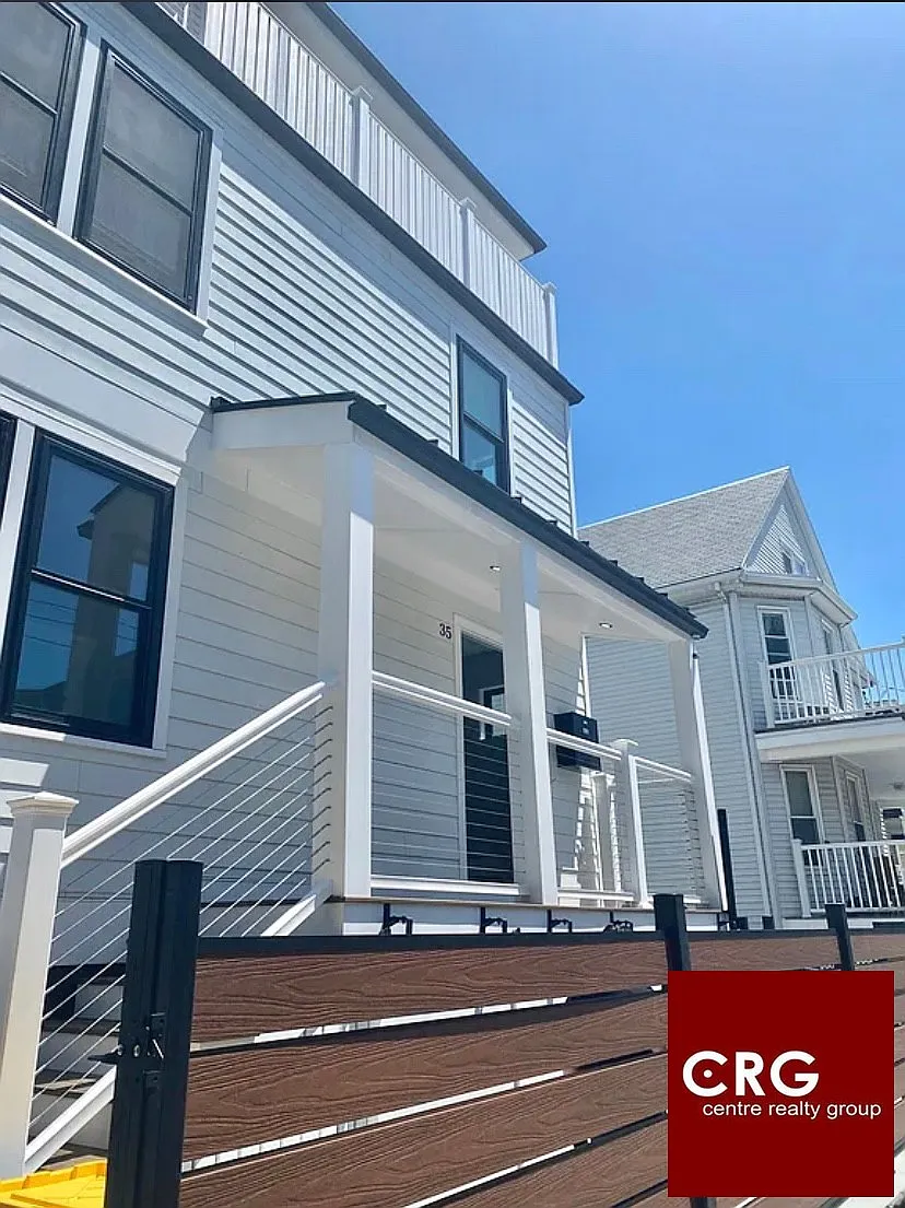 3 bed, 3.0 bath, 1200 sqft, $4,400 — Photo 3