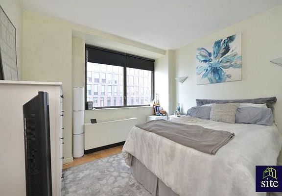 4th image of 630 1st Ave APT 35D