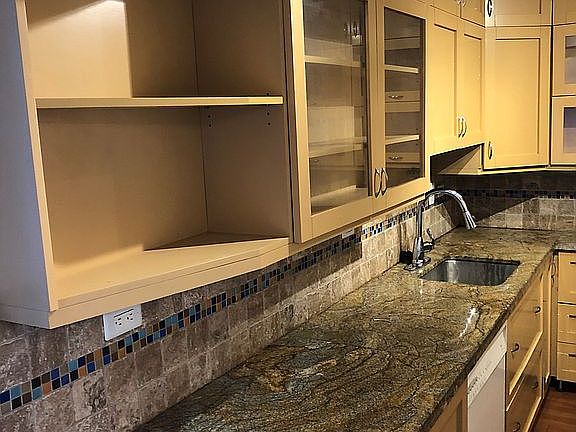 5th image of 20355 NE 34th Ct APT 221