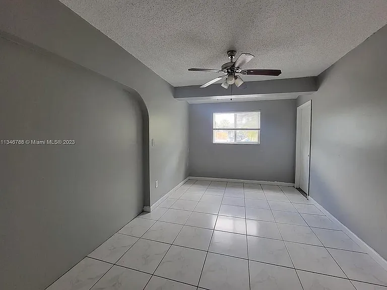 2070 NW 28th Ter — Photo 6