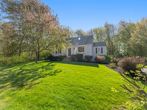 65 Meadow Brook Rd, Marlborough, MA 01752
